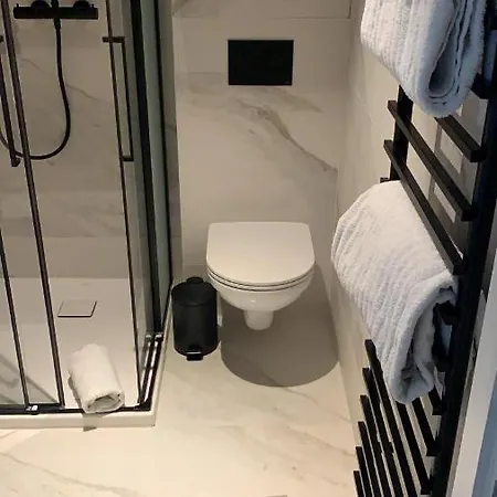 Lily A La Du Zoute Deux