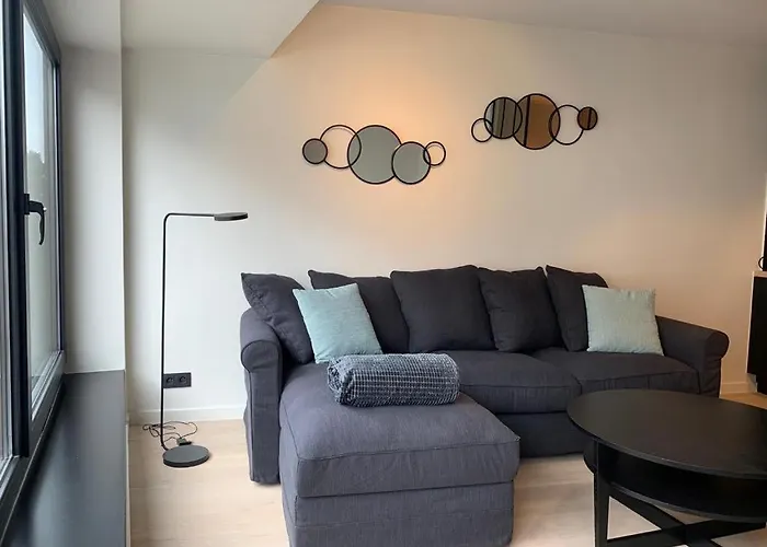 Lily A La Du Zoute Deux *