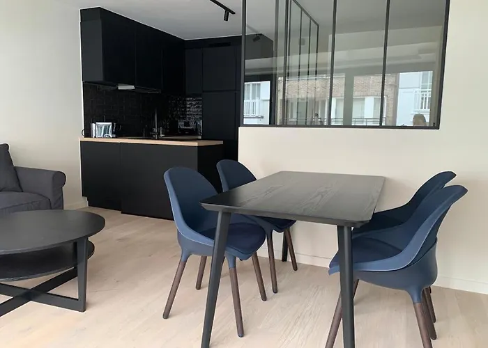 Lily A La Du Zoute Deux Apartment *